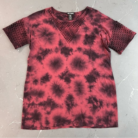 Hot Topic Tie Dye Cut Out Oversized Top - Picture 1 of 4